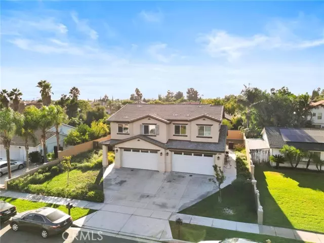 572 N Teakwood, Rialto, CA 92376