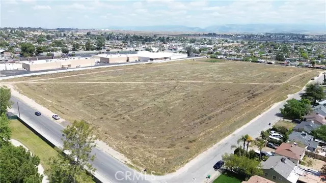 Bakersfield, CA 93306,4502 Center Street