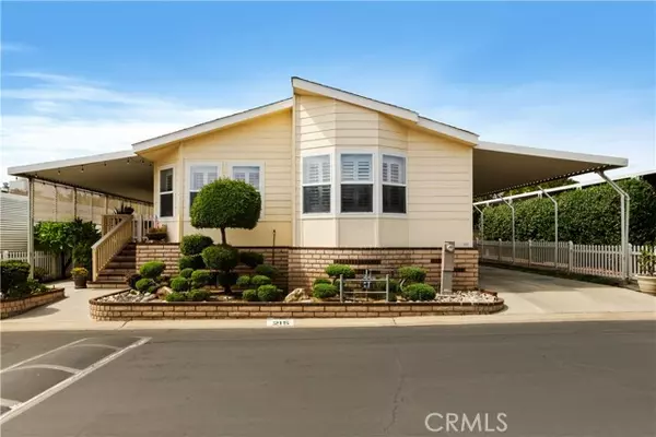 1245 W Cienega Avenue #215, San Dimas, CA 91773