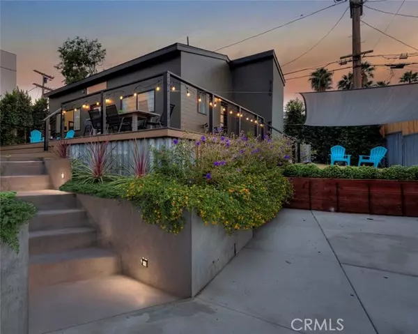 5160 Oakland, Los Angeles, CA 90032