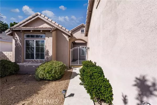 19598 Rolling Green, Apple Valley, CA 92308