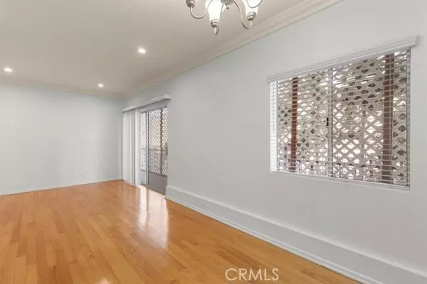 Los Angeles, CA 90035,1115 S Elm Drive #207