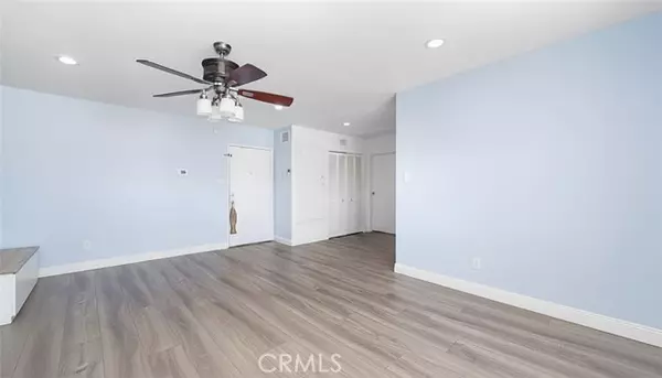 Fullerton, CA 92831,400 N Acacia #D35