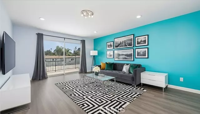 Fullerton, CA 92831,400 N Acacia #D35