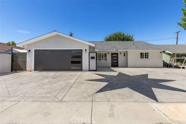 Palmdale, CA 93550,37939 27th