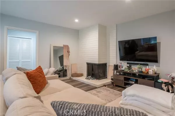 Fullerton, CA 92832,1630 S Pomona #C25