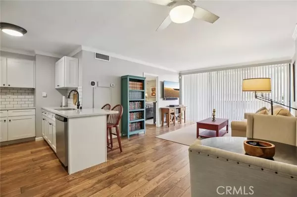 1750 E Ocean #102, Long Beach, CA 90802