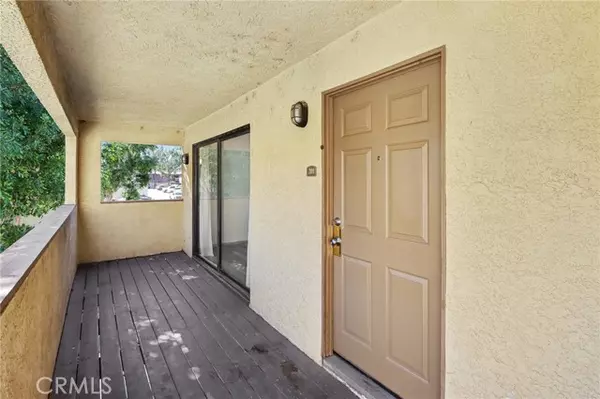 Riverside, CA 92507,1142 W Blaine #201
