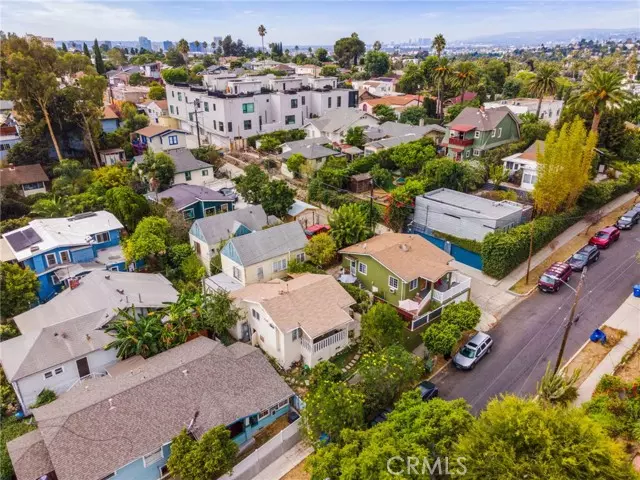 2210 Scott Avenue, Los Angeles, CA 90026