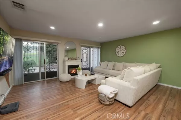 Jurupa Valley, CA 92509,5680 Falling Leaf