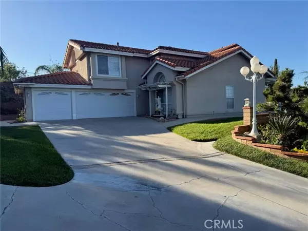 Riverside, CA 92503,2000 Citrus wood