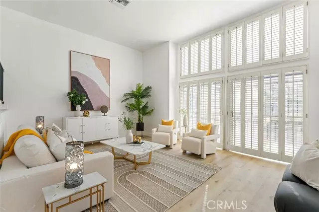 925 W College, Los Angeles, CA 90012