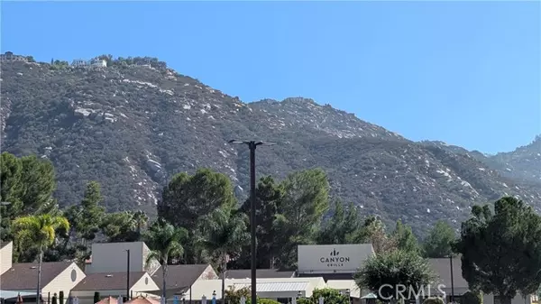 Escondido, CA 92026,8860 Lawrence Welk