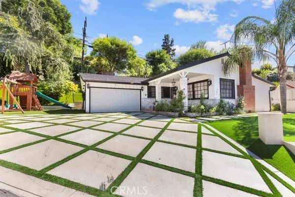 Woodland Hills (los Angeles), CA 91364,5201 Sale Avenue