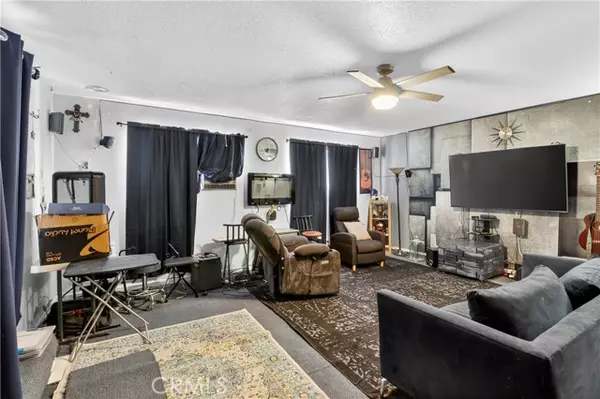 Apple Valley, CA 92307,16485 Dale Evans (Aztec) Parkway