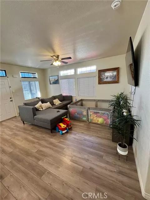 Ontario, CA 91764,2139 E 4th #90