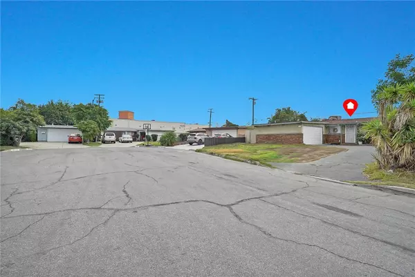 Covina, CA 91722,218 W Alcross