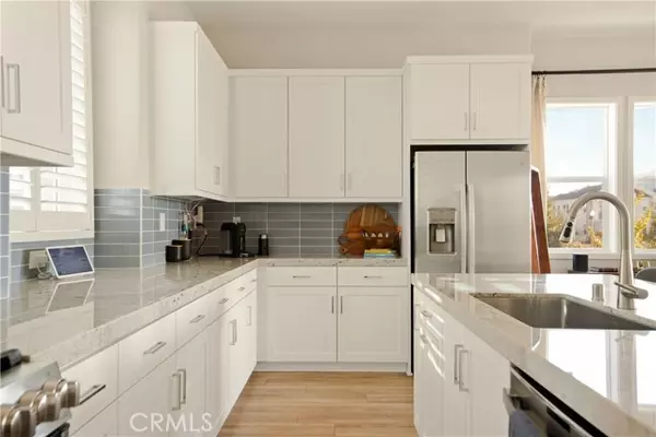 Irvine, CA 92618,112 Restore