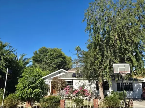 7503 Aqueduct Ave, Van Nuys (los Angeles), CA 91406