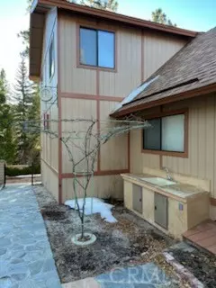 Big Bear Lake, CA 92315,39900 Lakeview