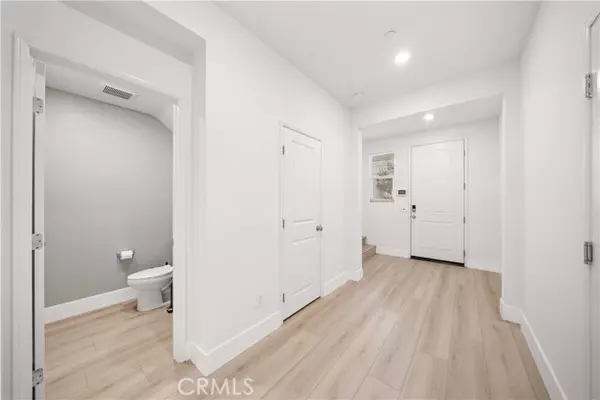 Chino, CA 91710,5313 Mariner