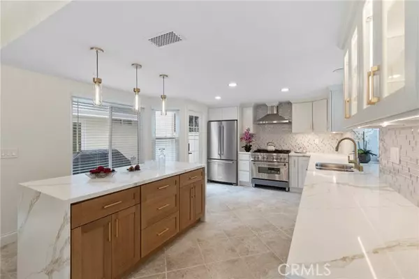 Irvine, CA 92614,29 Cedarlake #53