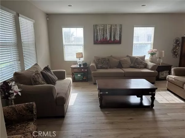 Ontario, CA 91762,5016 S Centennial Circle