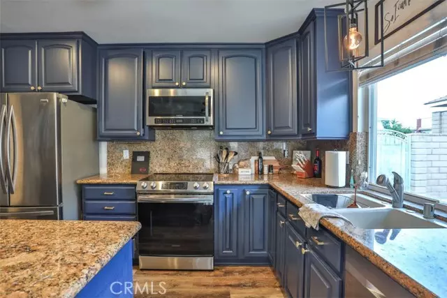 1476 Fernando, Upland, CA 91786