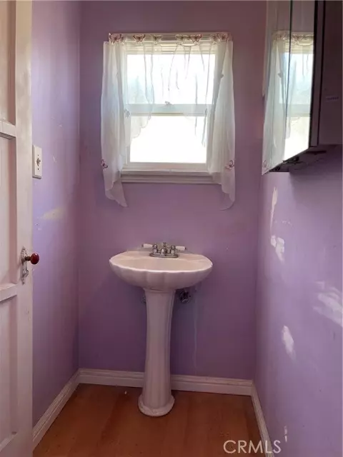 Bell, CA 90201,6629 Walker