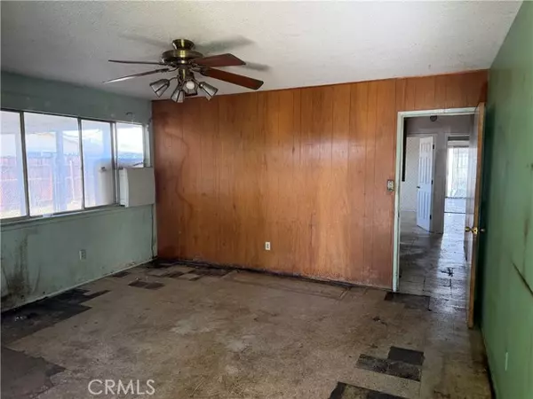 Highland, CA 92346,26662 Fleming