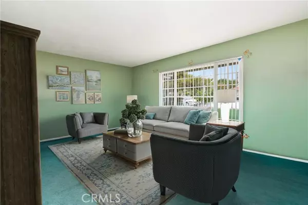 Rialto, CA 92376,885 E Home