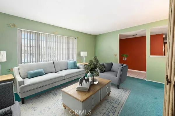 Rialto, CA 92376,885 E Home