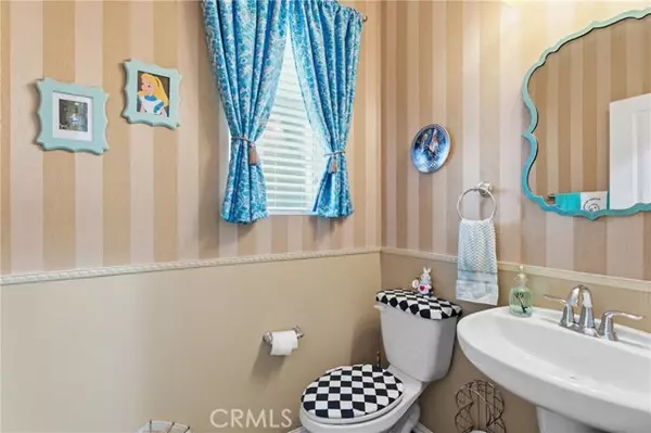 Corona, CA 92883,11528 Valley Oak