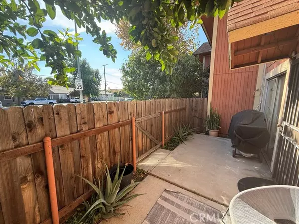 Panorama City (los Angeles), CA 91402,14265 Terra Bella Street #32