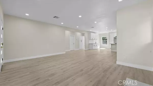 Riverside, CA 92501,3958 4th