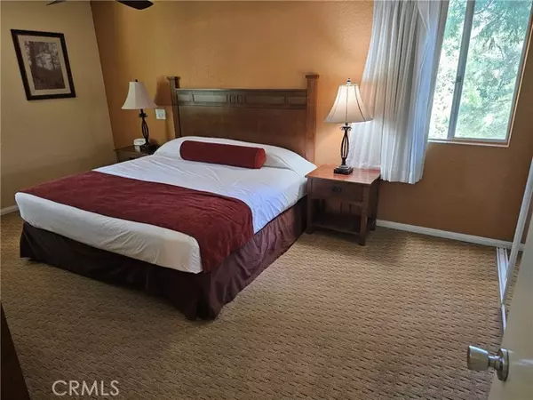 Lake Arrowhead, CA 92352,308 Canyon Crest