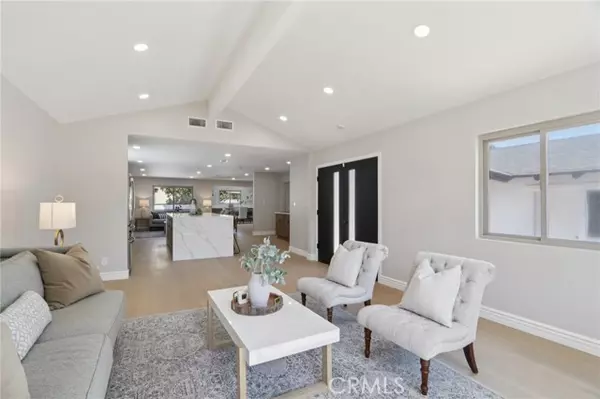 Granada Hills (los Angeles), CA 91344,15631 Harvest Street