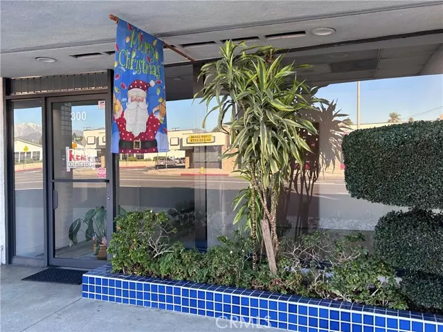 300 E Rowland Street, Covina, CA 91723