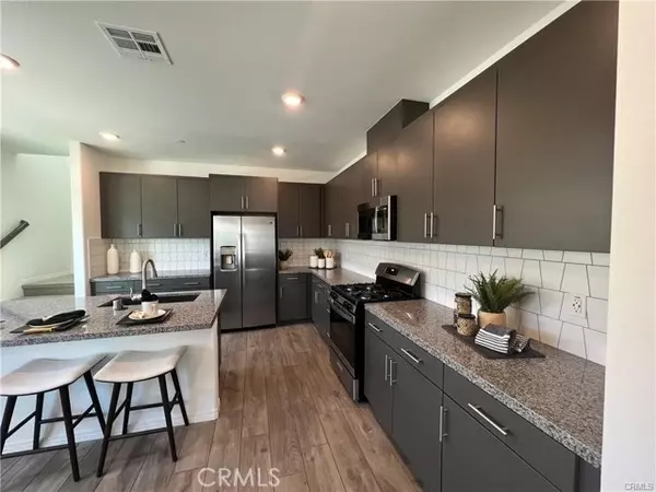 Fontana, CA 92336,15279 Horizon Street #4