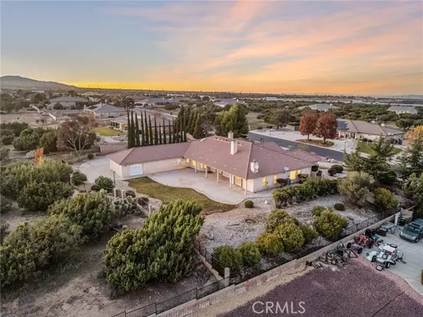 Oak Hills, CA 92344,11385 Oak Ridge