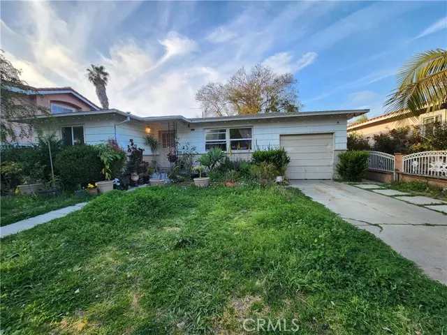 1115 W Saint Gertrude Place, Santa Ana, CA 92707