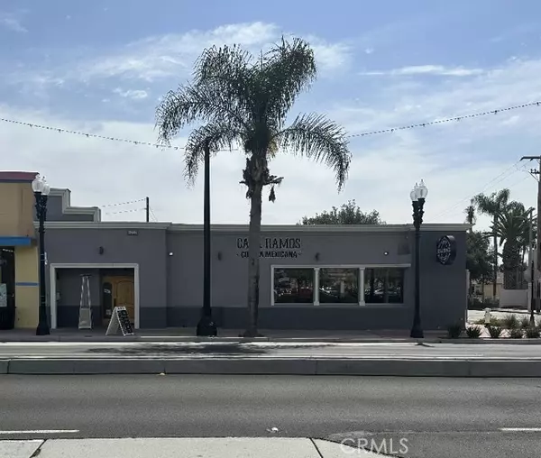 1717 S Main Street, Santa Ana, CA 92707