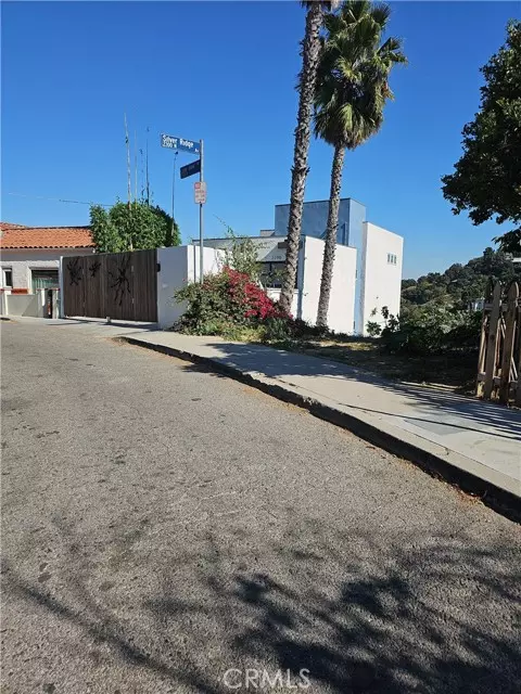 Los Angeles, CA 90039,2286 Silver Ridge Avenue