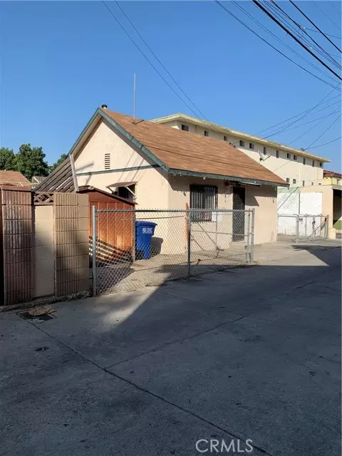 Huntington Park, CA 90255,2960 Clarendon Avenue