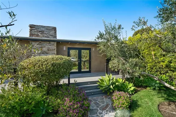 488 Mountain Road, Laguna Beach, CA 92651