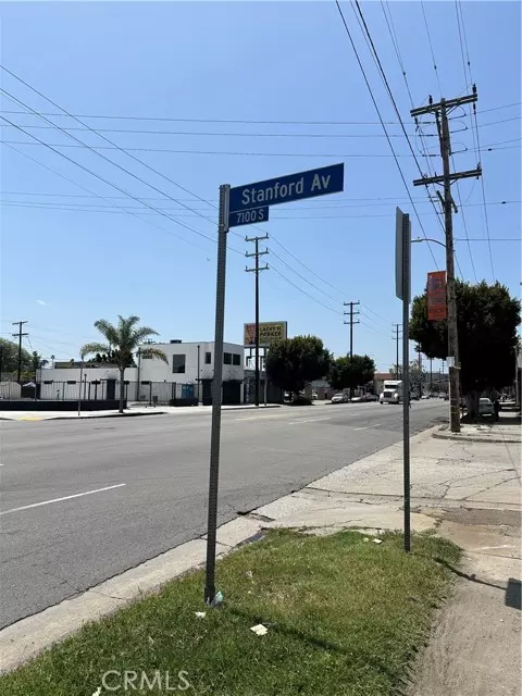 Los Angeles, CA 90001,710 E Florence Avenue