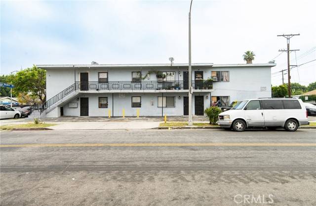 9222 S San Pedro Street, Los Angeles, CA 90003