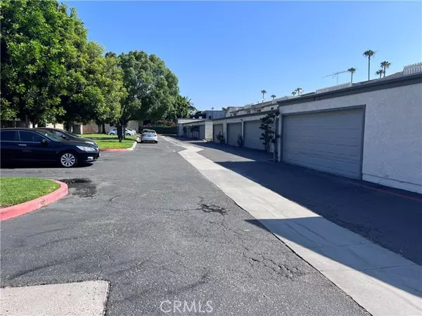 Santa Ana, CA 92704,4311 W Mcfadden Avenue #9