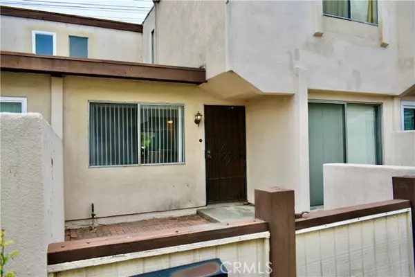 16710 Orange Avenue #J53, Paramount, CA 90723