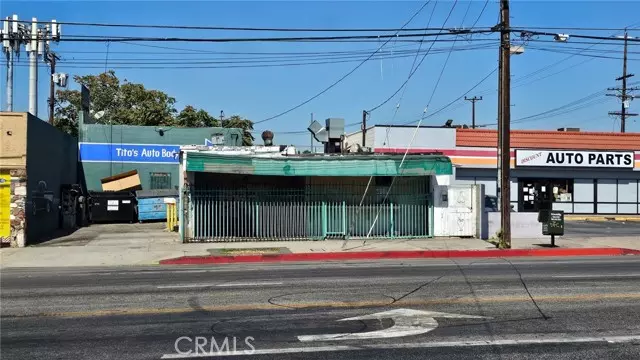 13741 Van Nuys Boulevard, Pacoima (los Angeles), CA 91331